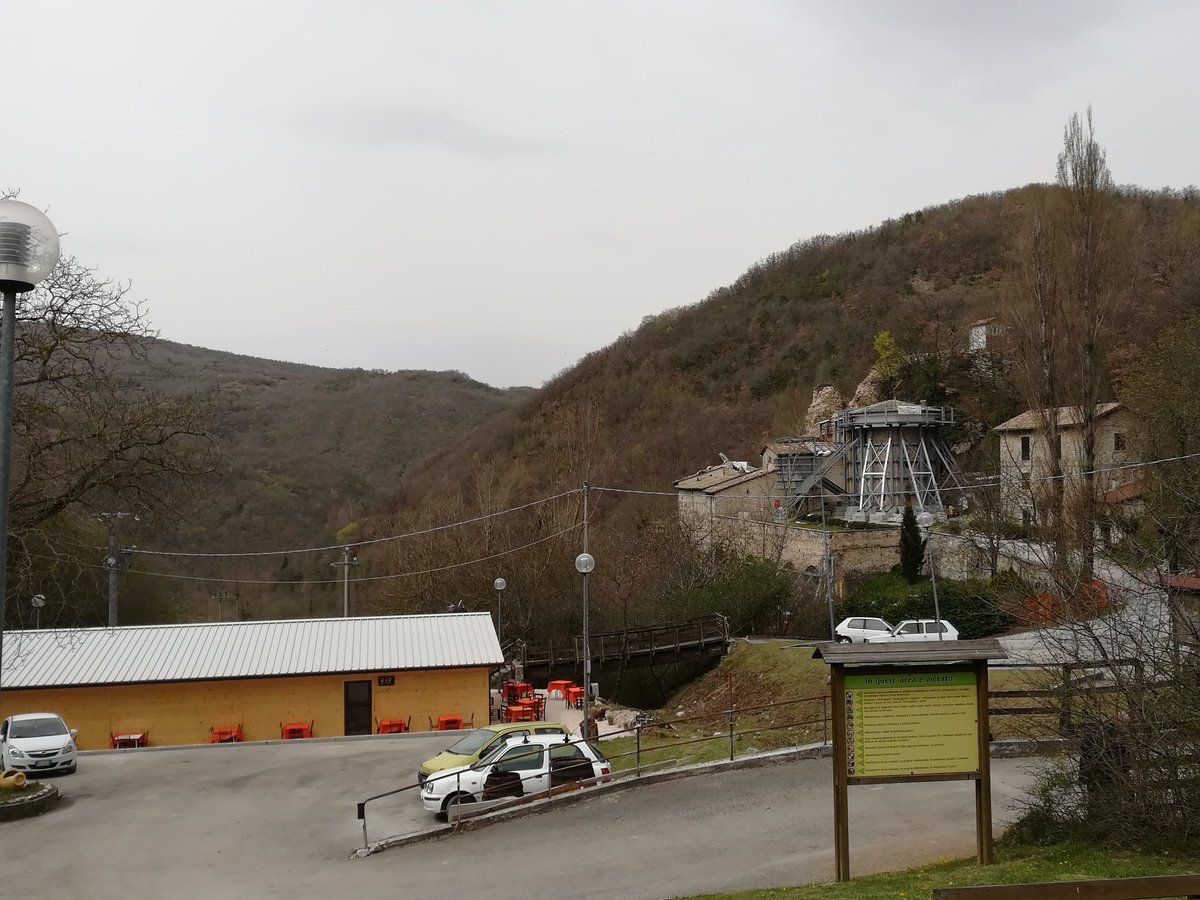 LaviniaMos's tweet photo. Dopo quasi due anni dal terremoto riapre il Ristorante Guaita Sant'Eutizio🍝 forza ragazzi!❤️ #piedivalle #umbria #sosteniamoanitaedomenico #parconazionale #montisibillini @SOS_SantEutizio https://t.co/VvcVQETRVJ