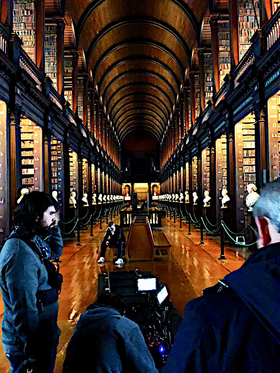 BlairUnderwood's tweet image. #TheThinkingMan! @russelltovey #Quantico #SeasonFinale #TheLongRoom #Dublin#Ireland #TrinityCollegeLibrary