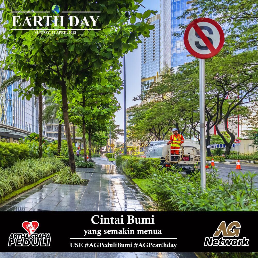 junus_siswadi's tweet photo. #agpeduli 
#AGPeduliBumi #AGPearthday
#arthatelearthday #EarthDay #EndPlasticPollution #lessplastic #earthday2018 @agpeduli #AGPeduliCitarum #citarumlestari #citarumharum @tamblingwildlife
@tamblingID @citarumlestari @earthdaynetwork https://t.co/jZbYC5wIIg