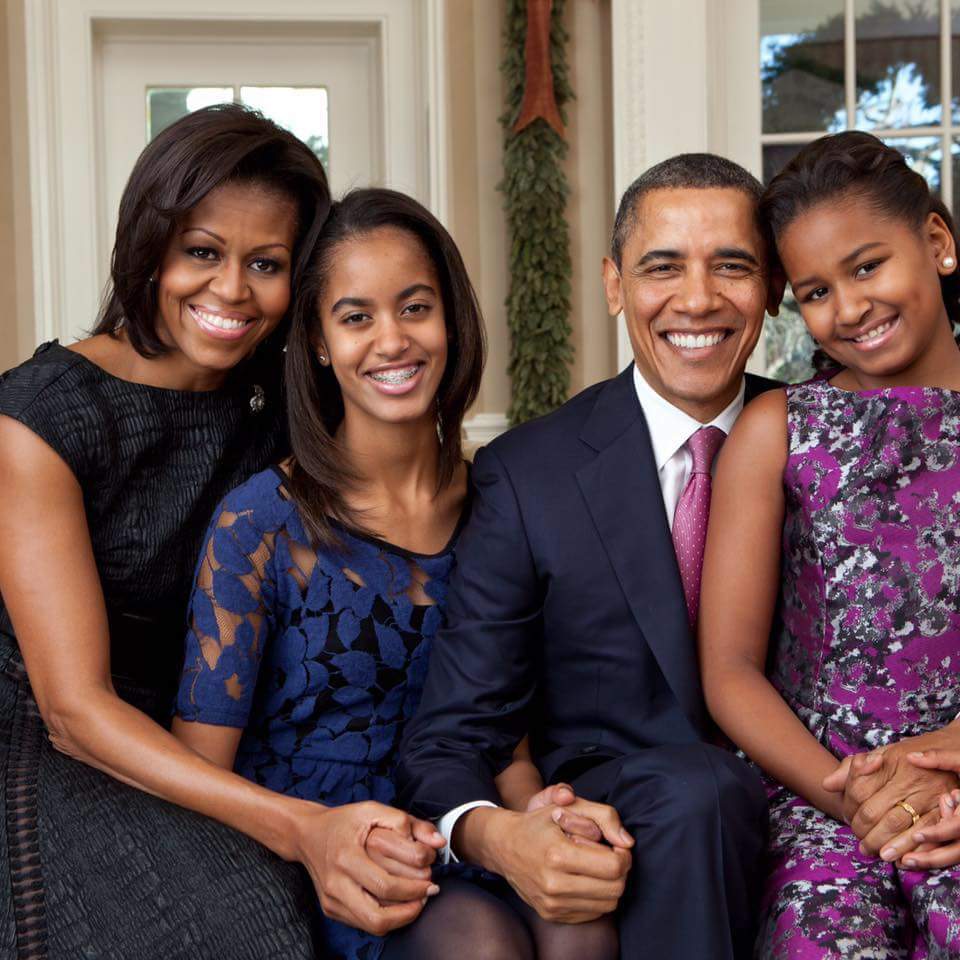 TheeWolfthing's tweet photo. RT if you too miss having this amazing family in the WH. Miss them so much! @BarackObama @MichelleObama
#FavoriteFirstFamily
#LegitPresident
#Resist โ https://t.co/Lbq3cUfbjS