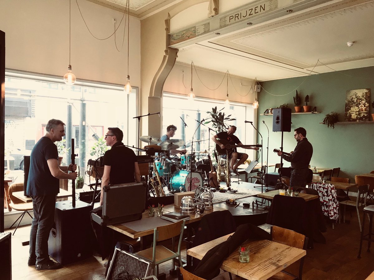 Unieke backstage beelden! We zijn al klaar voor de lunch. Tot zo Amersfoort! #nul33