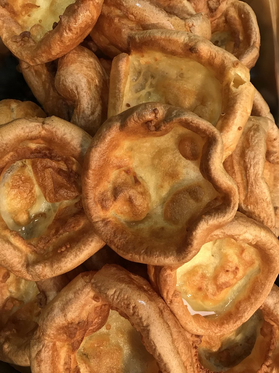 We do love a Yorkshire Pud! Delicious Sunday Roasts served 12-3pm every Sunday - just for you 01308422878 #sunday #sundayroast #bridport #jurassiccoast #dorset @thebullhotel @fullerskitchen