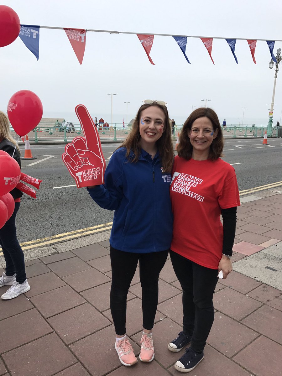 SianCooperTCT's tweet photo. Cheer point ready with some help from @LeadersLimited! 🎉❤️💙 https://t.co/xsdt98E4ZP