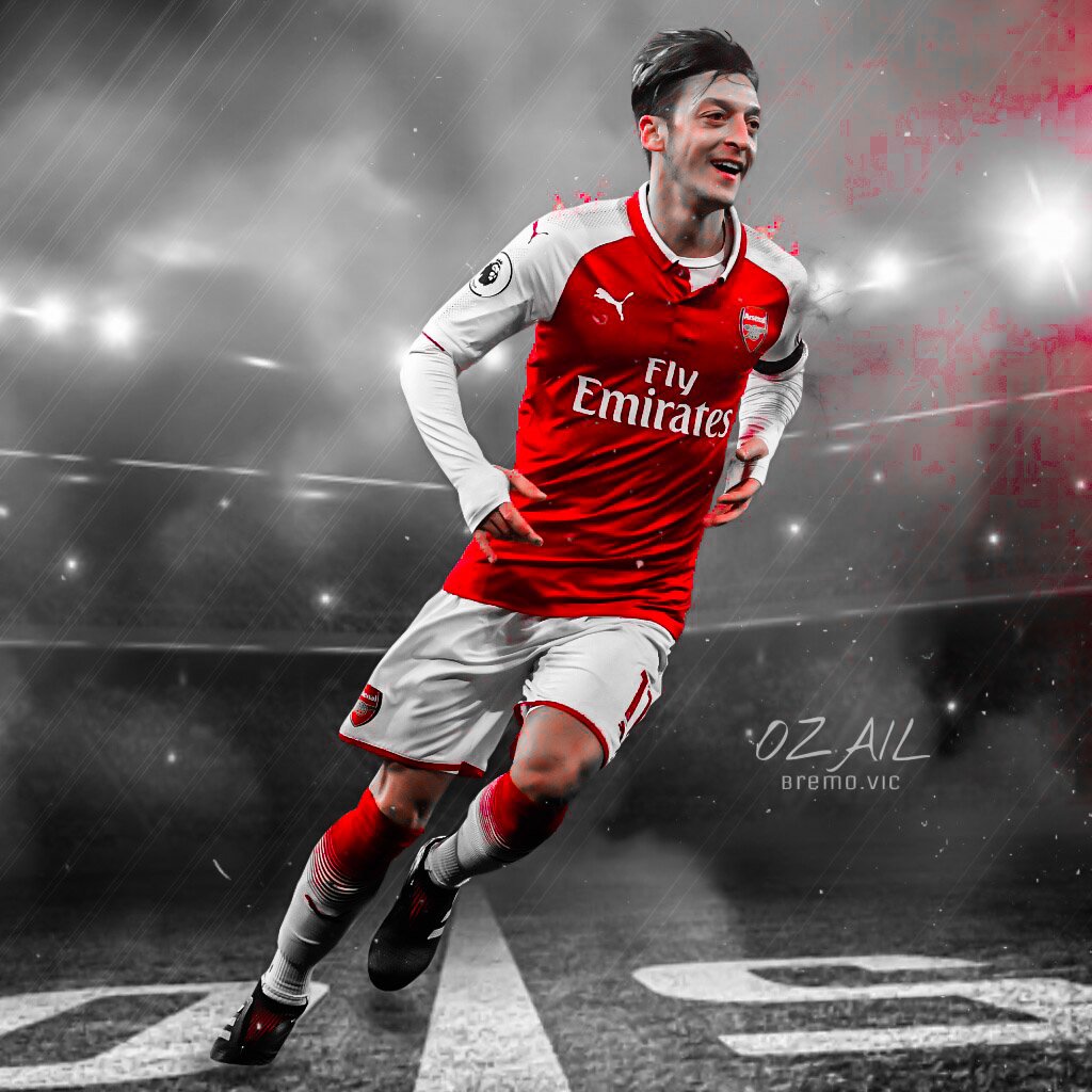 bremo_vic's tweet photo. @MesutOzil1088 😎
...
Like photo 🙂 https://t.co/k7RvPf0YjL