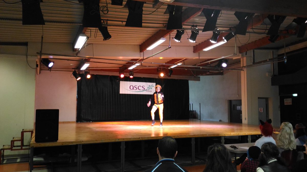 PressAnK's tweet photo. #LastDirectFC2 Le concours de danse est en cours et il y a un niveau apporté par cosplayeurs qui se défend bien https://t.co/zqYA9zi6OK