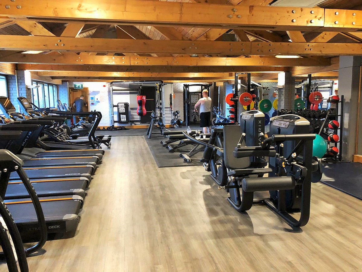 redditchhotel's tweet photo. We make working out easy especially with our new gym #workout #gymlife #matrixequipment #getfit #wayoflife #fitness #equipment! https://t.co/iTVvFMUaxu https://t.co/2H5APP4U8G