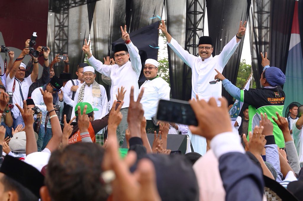 arjuna16sp's tweet photo. #JatimNo2KabehSedulur 
#cakimincawapres2019
@cakimiNOW 
@GusIpul_ID
@GunturPuti
#SundayMotivation https://t.co/YulhyWTTjj