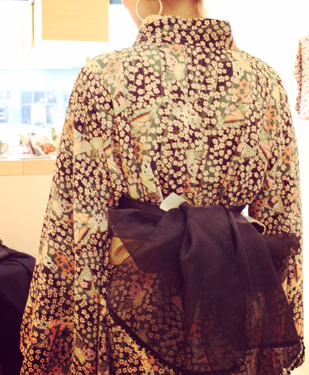 WasoukanEurope's tweet photo. We open 12:00-17:00 today.

#kimono #butique and #matcha #bar

293 Westbourne Grove
London
W11 2QA

#japan #london #uk #unitedkingdom #fashion #outfit #tea #cafe #sweets #nottinghill #portobello #portobellomarket #Japan #Japanese #culture #traditional #style https://t.co/vqteXbpxYY