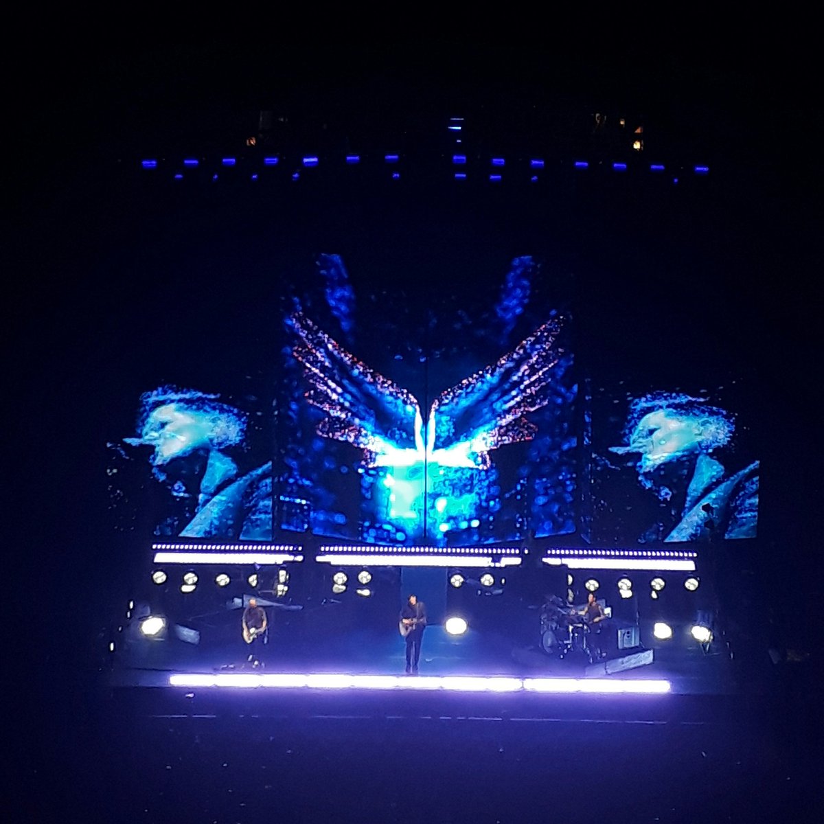 jelloLOL's tweet photo. For the fourth time! #TheScriptMNL #FreedomChildTourMNL https://t.co/9PAUFaaiA4