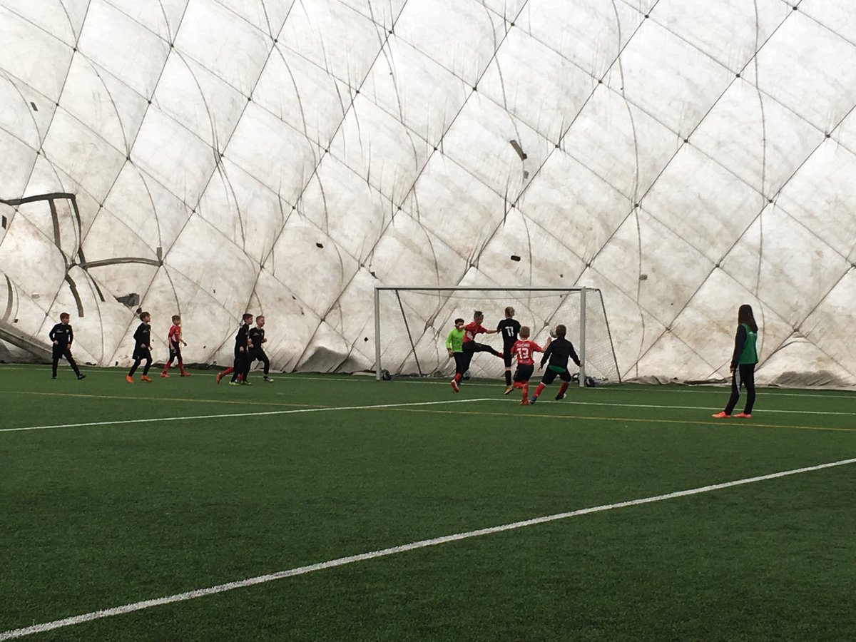 .<a href="/epsakatemia07/">EPS Akatemia 07</a> valk viimeiset pelit ohi <a href="/talviliiga/">Talviliiga</a>’n P07 Eliittisarjassa, kahdella voitolla tänään sarjan 6. sija #EPS