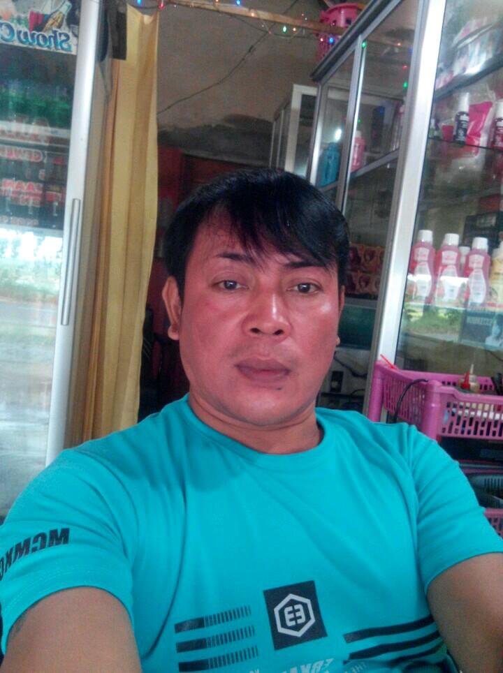 RenaSalon's tweet photo. Mencari cinta yg tulus........ https://t.co/spsy47Kbz0