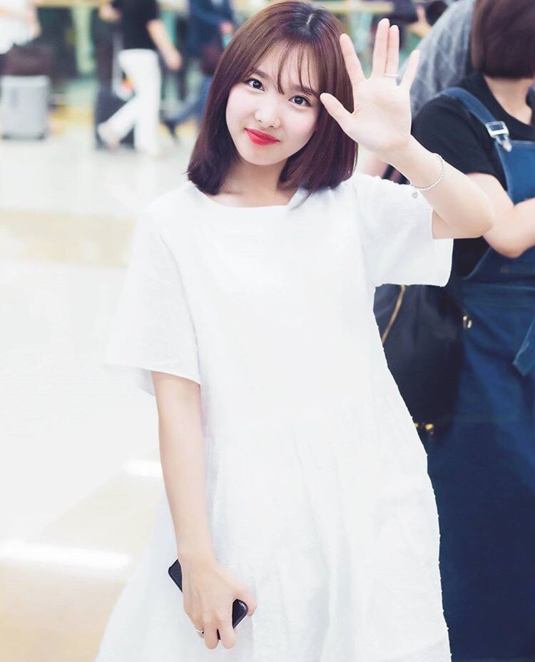 twice_035's tweet photo. #onceでRTした人全員フォロー
#ONCEでいいねした人全員フォロー 
#1日1TWICE
#保存する時RT
#TWICEが大好きな人RT 
#ナヨンペンRT
#オルチャン 

#58days

ｵ ﾙ ﾁ ｬ ﾝ 感 は ん ぱ な い ~ 👧🏻🌸 https://t.co/fNQOs8ti9R