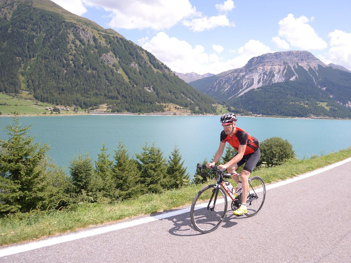 ShropshireCycle's tweet photo. It's a fine day for a ride in Tyrol / Alpbachtal.....ear to ear grins 😀 https://t.co/EAVHnOJT39