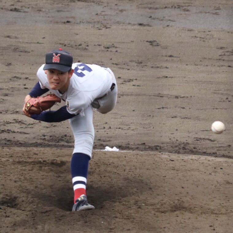 hamstrings0012's tweet photo. 2018年4月15日 神奈川県高校野球春季大会 横浜高校-横浜創学館の試合を観戦しに保土ヶ谷球場。
横浜高校背番号22 及川投手を1年ぶりに観ることができました。この一年での成長に驚きました‼︎ #保土ヶ谷球場
#及川雅貴
#max149km
#横浜高校野球部
#canoneoskissx8i
#1眼レフ
#まだ2年生 https://t.co/xT7jfUdTgU