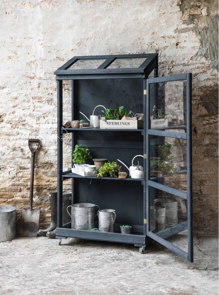 lemanoir's tweet photo. Head to our Instagram @belmondlemanoir and Facebook @lemanoirauxquatsaisons for our competition launch with @gardentrading! 
#Competition 
#GardensofBelmond
#Gardening https://t.co/0vDCnOTlPE