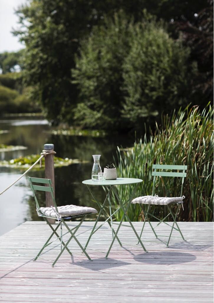 lemanoir's tweet photo. Head to our Instagram @belmondlemanoir and Facebook @lemanoirauxquatsaisons for our competition launch with @gardentrading! 
#Competition 
#GardensofBelmond
#Gardening https://t.co/0vDCnOTlPE