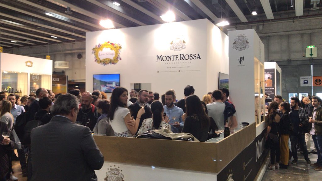 paroledivino's tweet photo. Cartoline dal @VinitalyTasting #vinitaly2018 #winelover @vuance @paoloigna1 https://t.co/ISaKfFfi33