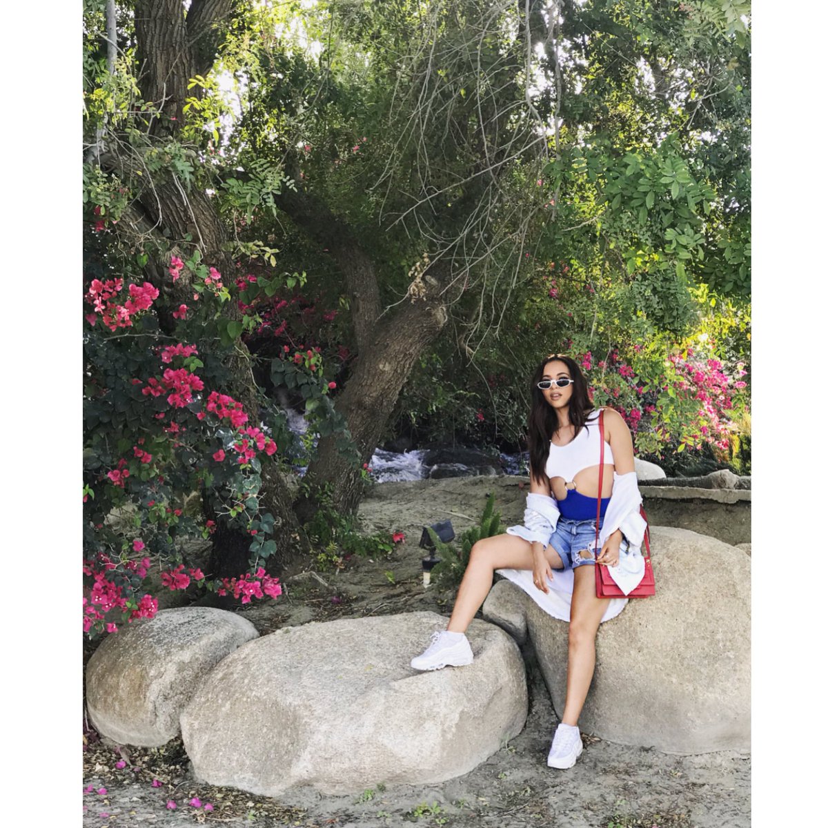 jerrievibe's tweet photo. From Jade's instagram❣️ https://t.co/JXbq8kKhSN