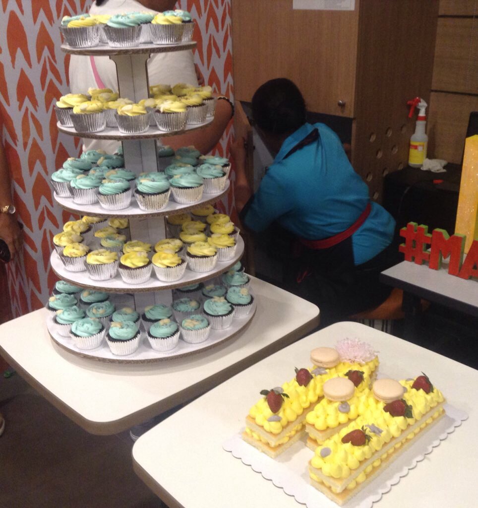 officialaldub16's tweet photo. Simple post birthday celebration for our dear @mainedcm.💛

#MAINEShiningBrightAt23 https://t.co/NDp9UOll49