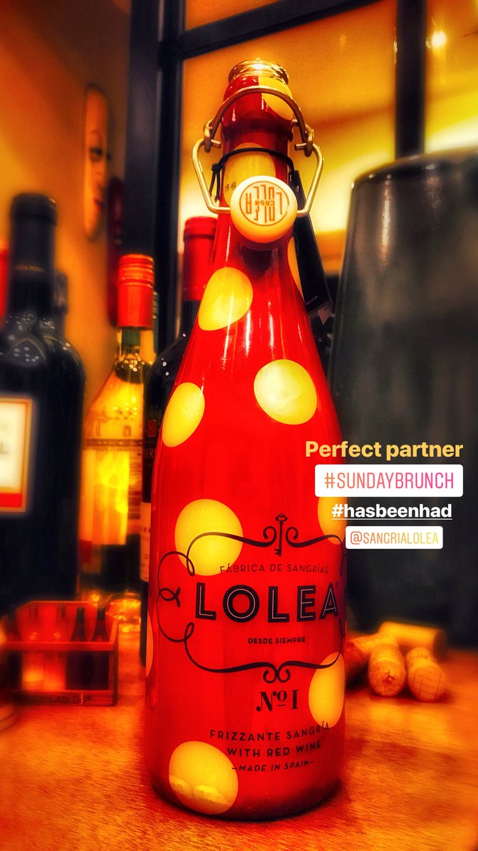 itsaanchal's tweet photo. Sunday brunch partner... Spanish sangria and love!
Design wise beautiful! 😍
#hasbeenhad #winelover #sangriasunday #imforstyle #gooddesign #goodvibes #travel #spain https://t.co/bcxEhAqWDu