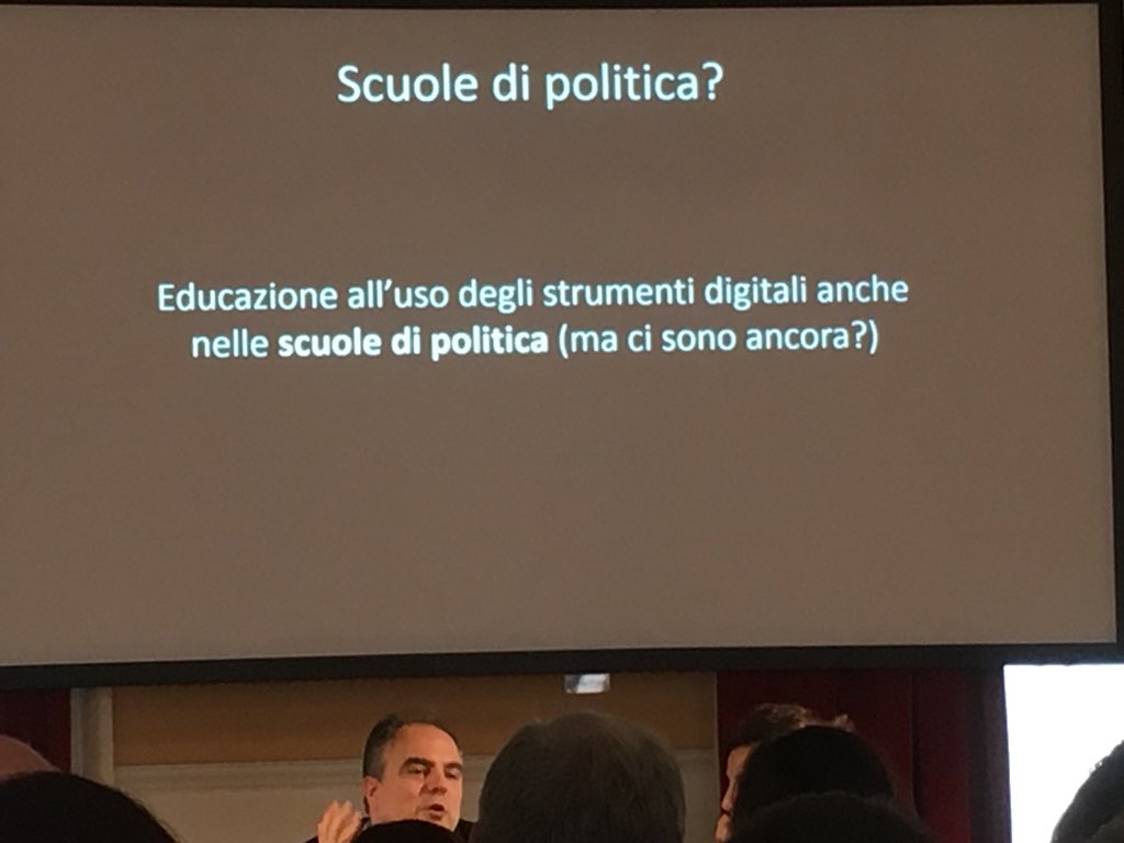 pbolaffio's tweet photo. “Corsi di corretto uso di #web e #social anche per i #politici”, molto importanti, come dice @gziccardi a #ijf18 #gnelabjr https://t.co/CYUqyt8mgI
