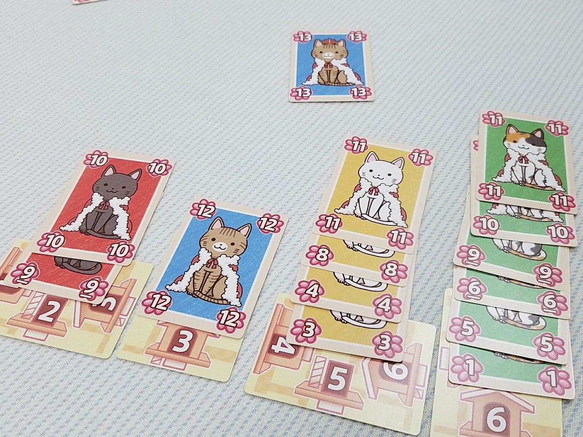とうはち Tohachi 先日の 大阪 の新作 ねこあつめカードゲーム ひだまり編 テーマは Here Kitty Kitty に類似だけど こちらは猫ごとに呼び寄せる方法が異なる カードを見ても分かるように 小学生とでも気軽に楽しめそう ところで