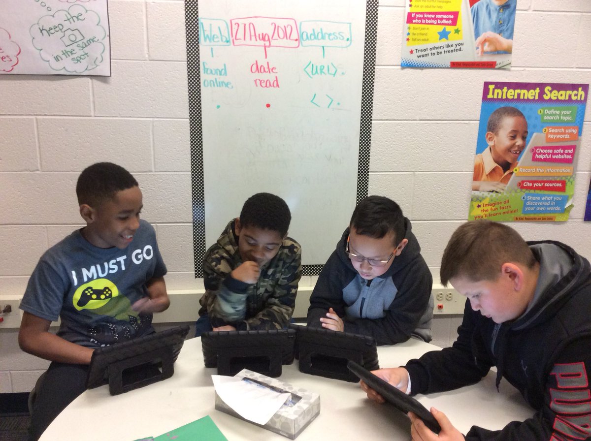 21edison's tweet photo. 4th graders learn about accurate and inaccurate information while deciding if I should send my dog to Dog Island. https://t.co/If2DSTPzIn