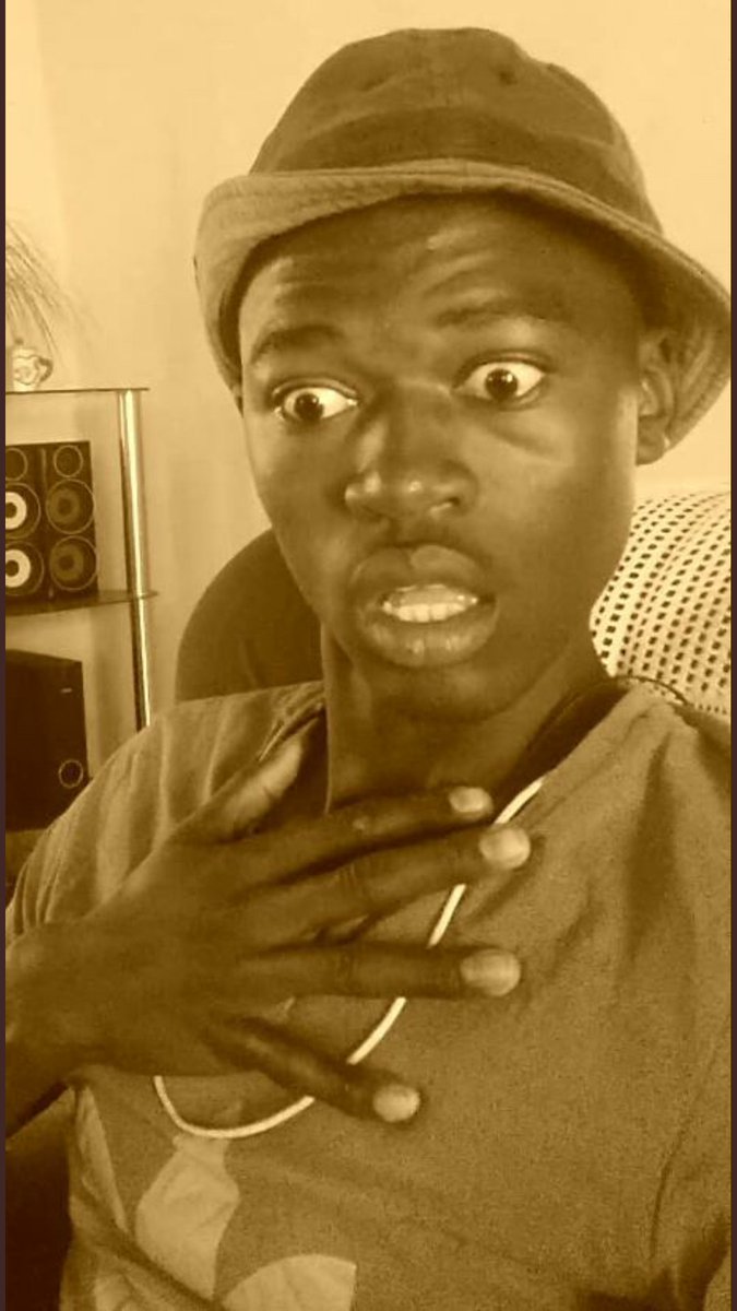 27_mashiyi's tweet photo. Retweeted Kenneth Ntuli (@kennethntuli):
#uSatanIsWhen you're trying to read something interesting on Twitter then Twitter auto-refreshes the damn page. https://t.co/OmG4XHQTUw