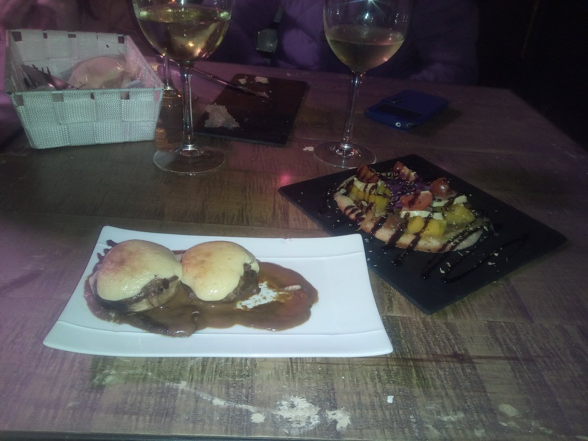 _maRiiah_92's tweet photo. Placeres! https://t.co/d2MG3YBJMy