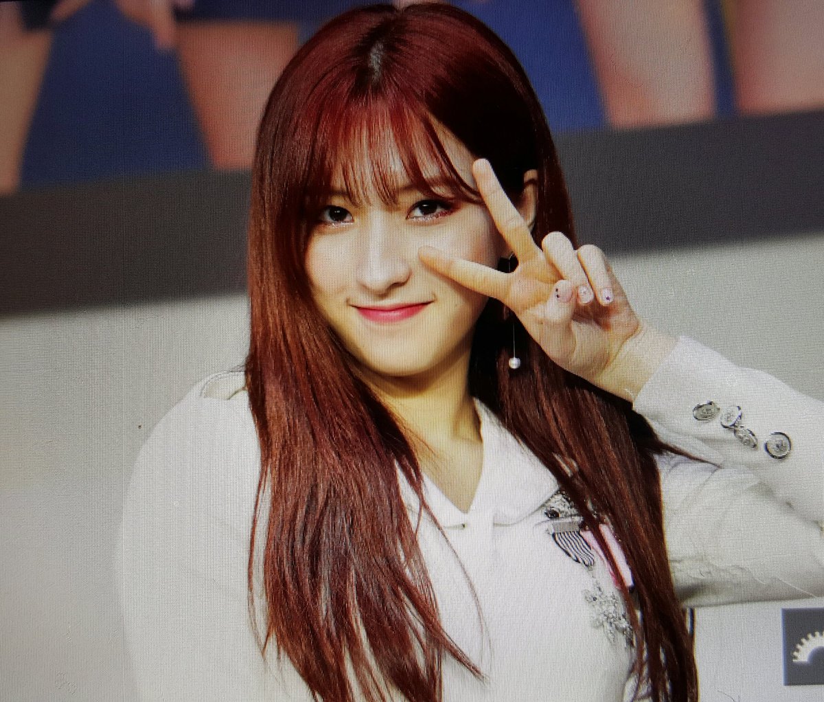 Comet_527's tweet photo. 180415 강남 팬사인회 #우주소녀 #은서 #손주연 #WJSN #EUNSEO https://t.co/4a85sUz7B4