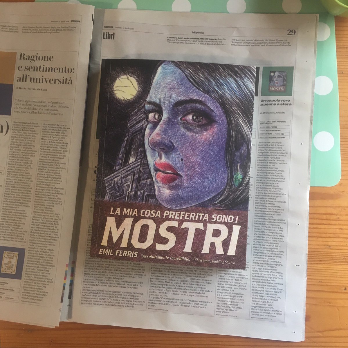 “Un capolavoro a penna a sfera” la recensione di <a href="/Robinson_Rep/">Robinson di Repubblica</a> per La mia cosa preferita sono i mostri di <a href="/Emilferrisdraws/">Emil Ferris</a> <a href="/Baopublishing/">Bao Publishing</a>