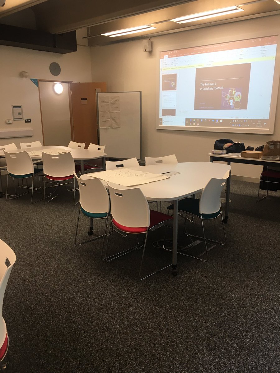 UOLFHUB's tweet photo. Penultimate day of the level 1 football coaching course. All set up for a long day of learning and practical @LincolnshireFA https://t.co/r1NjyUrQFd