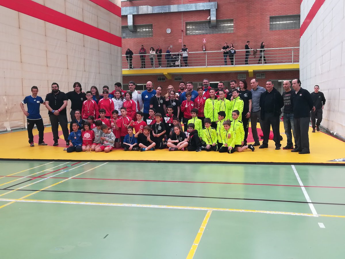 Ya hemos terminado el Torneo Araba 2018. Desde aquí agradecerles al Club Arabako eskola por invitarnos. #wrestlingburlada #future #children