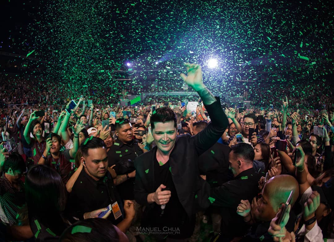 mnlcncertjunkie's tweet photo. Can't get enough of @thescript? 🙋
#FreedomChildTour #FreedomChildTourMNL #TheScriptMNL #TheScript #TheScriptFamily 
https://t.co/2T4BZCpA42
📸 Manuel Chua https://t.co/Zsy27IgLck