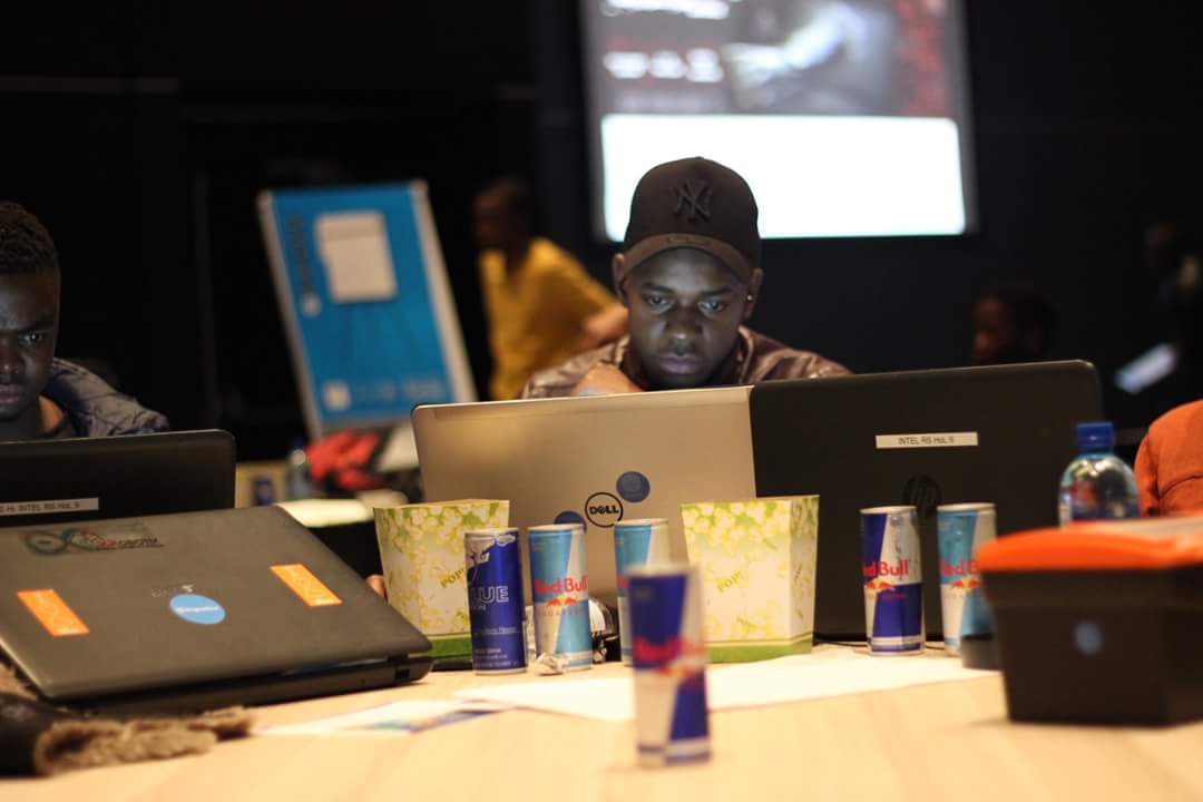 Potego_pearl's tweet photo. 13:16 and we're still very awake because @redbull decided to make us an open bar or energy drinks. We need you for #SS18Hack as well. 😉 m joking. But we do accept if you offer again. #SafeHack https://t.co/SeJUqGcje1