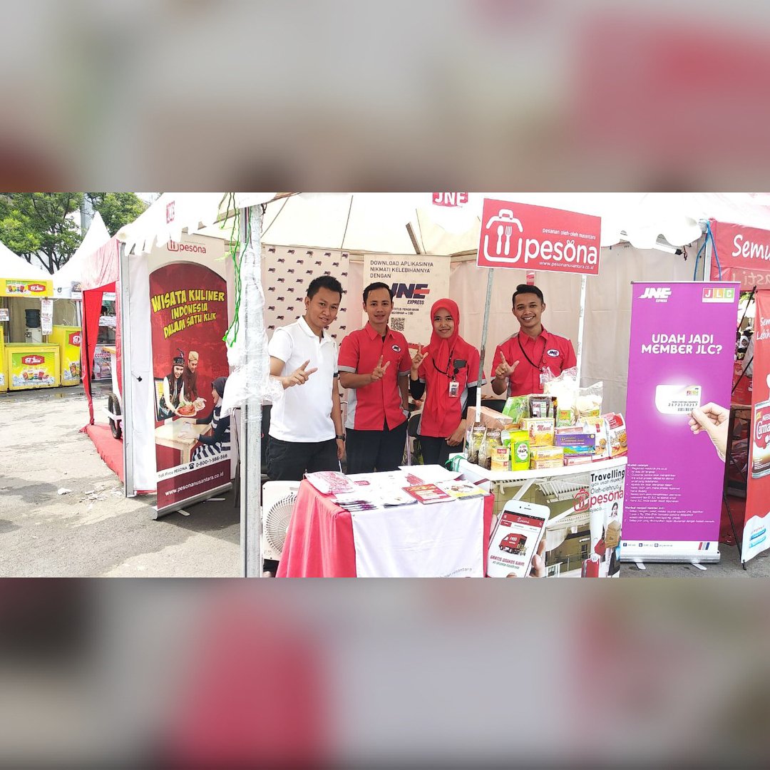 JNE_ID's tweet photo. Jangan lupa mampir di booth PESONA @jne.solo ya, ini HARI TERAKHIR lhoo!
.
SOLO INDONESIA CULINARY FESTIVAL 2018
12 - 15 April 2018 di Stadion Manahan Solo.
.
Pesona Nusantara merupakan salah satu produk dari JNE
.
.
#jne
#jnesolo
#connectinghappiness
#SICF2018 #pesonajne https://t.co/SSqSdcvXzt