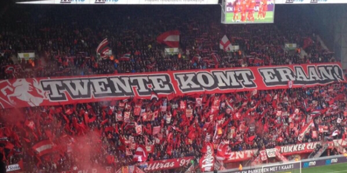 SanderSchimmelp's tweet image. De tragiek van #FCTwente is ook haar charme. Ik tikte een stukkie over de ondergang van mijn club. Én over de kansen die dat biedt.  quotenet.nl/Nieuws/Van-Pho…