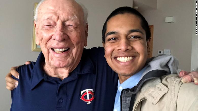 CNN's tweet photo. This 20-year-old wants to interview every WWII combat veteran he can before it's too late https://t.co/WiyStfzJ1F https://t.co/vB1pgNyEJj
