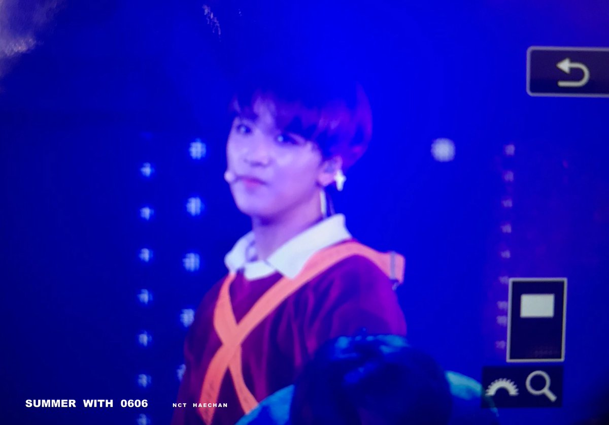 hellodonghyuck's tweet photo. aku kira dia anak griffyndor https://t.co/hEYRr9OkKv