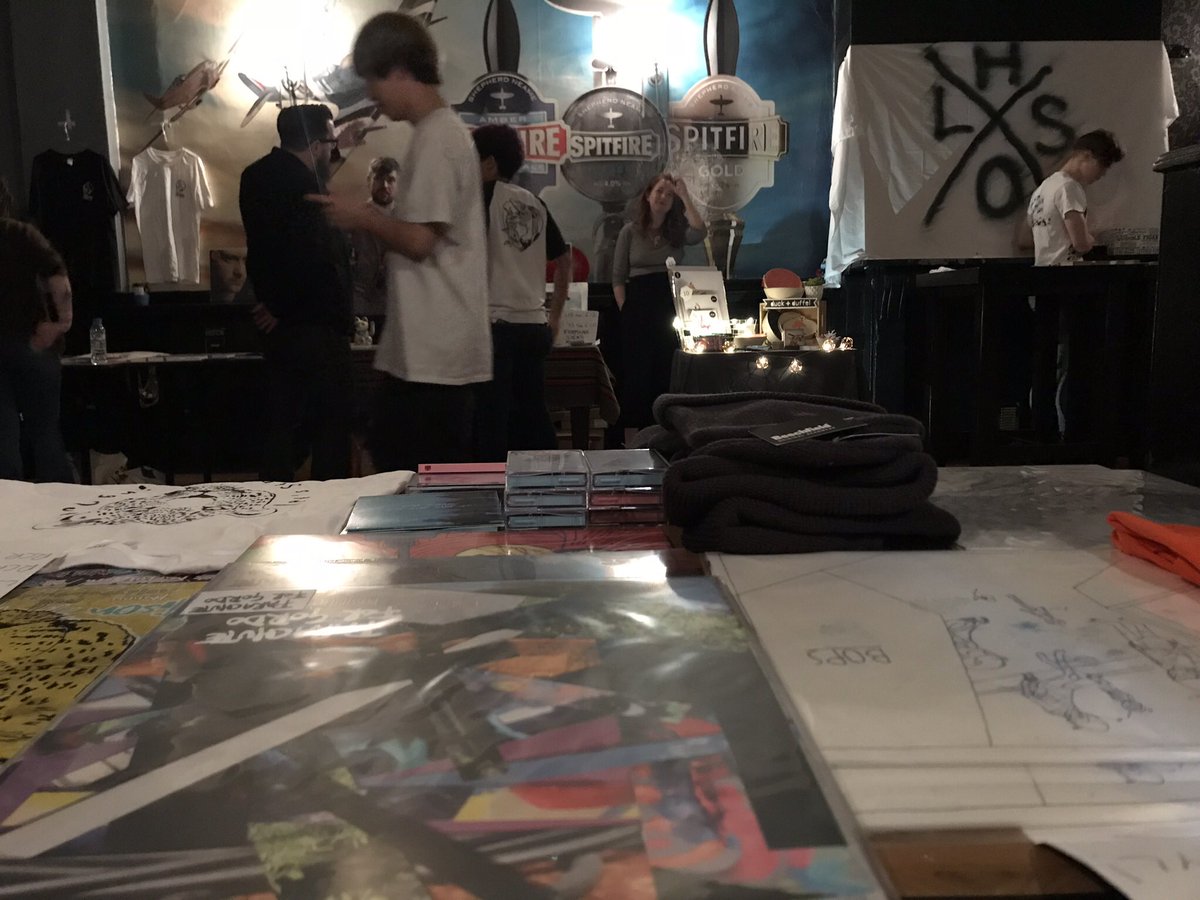 rose_coloured's tweet photo. Hanging out at the @LetsStopDIY label market. Can’t wait to hear @HoraDouse and @BadIdeaDude for the 1st of two gigs today. https://t.co/K8mEaxWkIJ