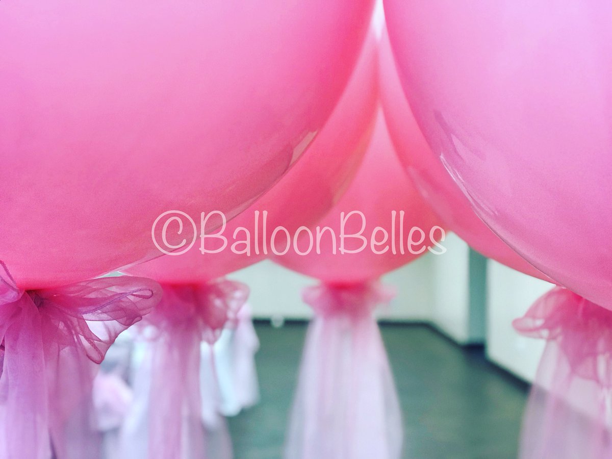 BalloonBelles's tweet photo. On Trend Balloon Decor #wedding #essex #party #christening #balloons #heliumballoons #bigballoons #ballooncompany #confettiballoons #3ft https://t.co/xEHqLTZnpB