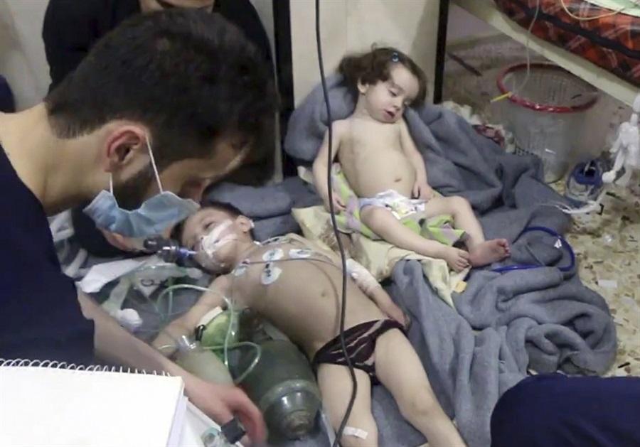 LANACION's tweet photo. Qué es el gas sarín que habría sido usado en el ataque en Siria https://t.co/I96NXwLO8C https://t.co/0RI50K0ckF