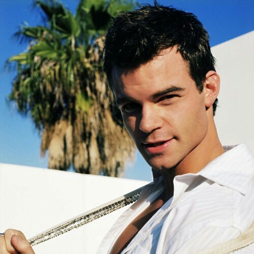 DanielGillies18's tweet photo. #NouvellePhotoDeProfil https://t.co/wwRReBj3qU
