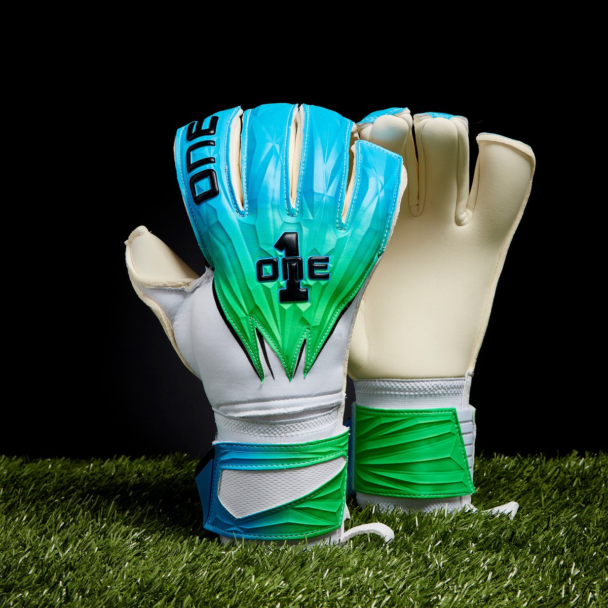 The One Glove Co tweet media