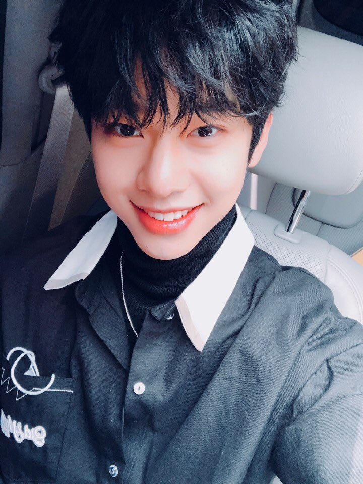 bnmboysofficial's tweet photo. [#MXM/#김동현] 지금은 없어서는 안 될 정도로 제 삶에 있어 정말 큰 부분을 차지하고 있습니다.. 그 큰 사랑에 보답하기 위해!!! 앞으로 MXM의 동현이자 다양한 분야에서 더 멋진 모습 많이 보여드릴게요!!! 항상 고맙고 감사한 우리 팬분들을 더!!사랑하는 동현이가 될게요!!!!🌸😉💕💫 https://t.co/Nl07nEKHEm