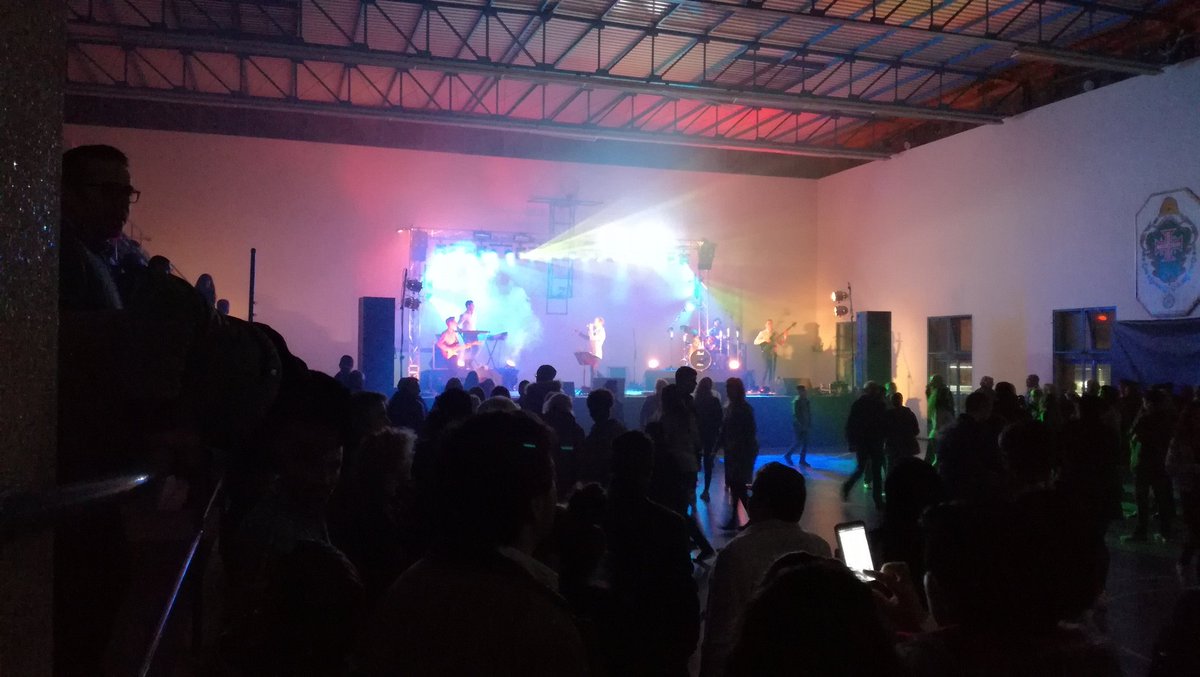 BVPortuenses's tweet photo. E assim foi a festa do nosso 94° aniversário. Agradecemos a todos pela presença, em especial à Artband e Micaela.#aniversario #bombeiros #portuenses #artband #micaela https://t.co/8quk1jXt0R