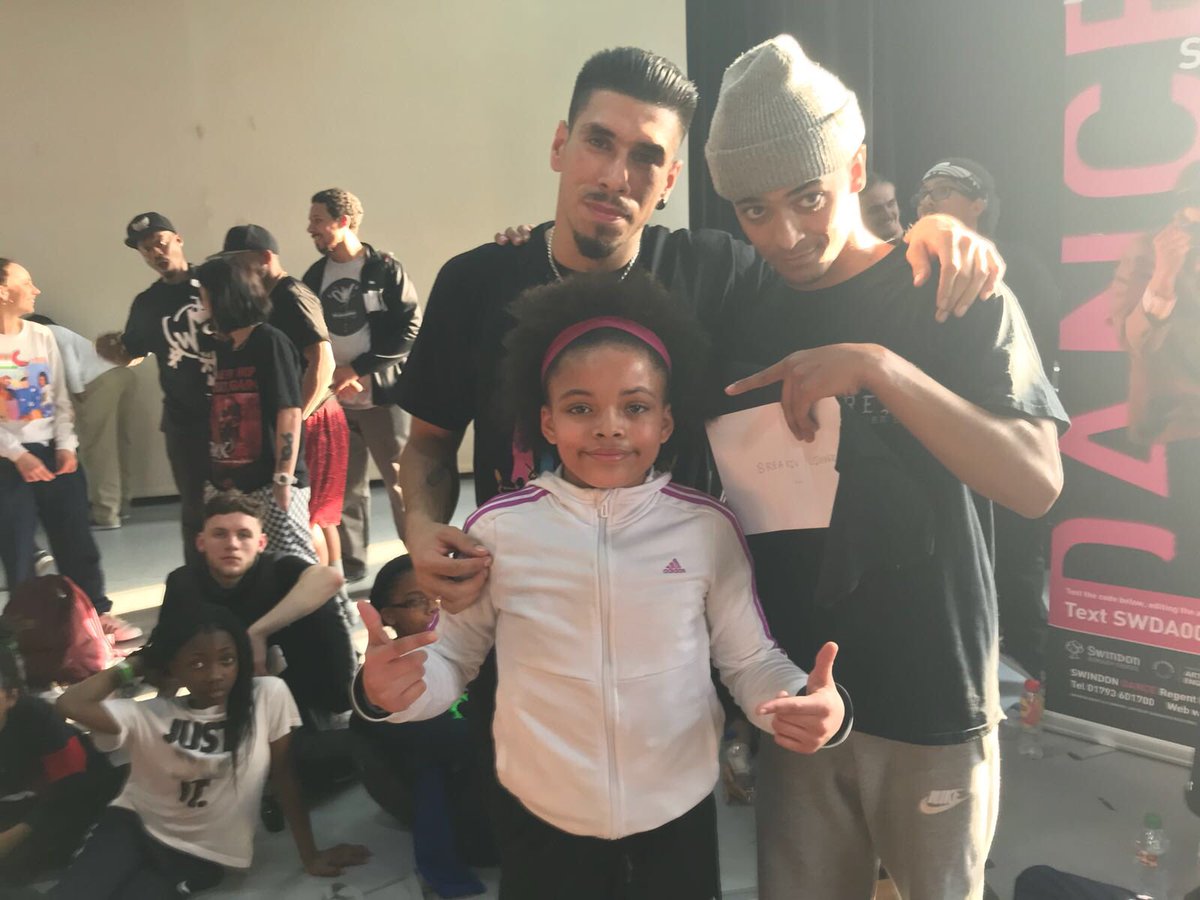 Soul_Mavericks's tweet photo. @SunniSoulMeezy taking the win of the 1vs1 and @BGirl_Terra taking the win of the All Styles in Swindon yesterday🏅🏅💯 https://t.co/gbyA9DktVn