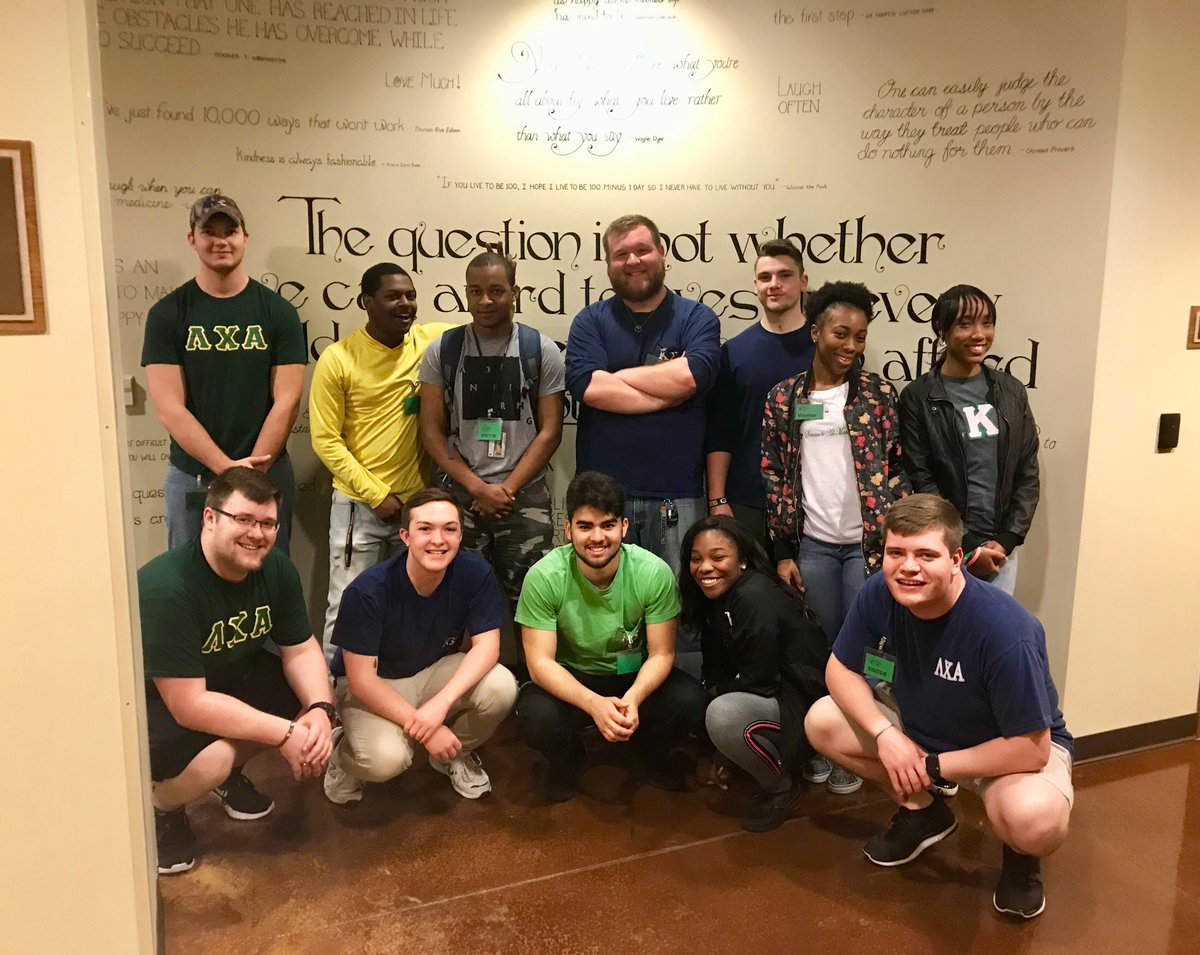 ΛΧΑ JWU CLT tweet media