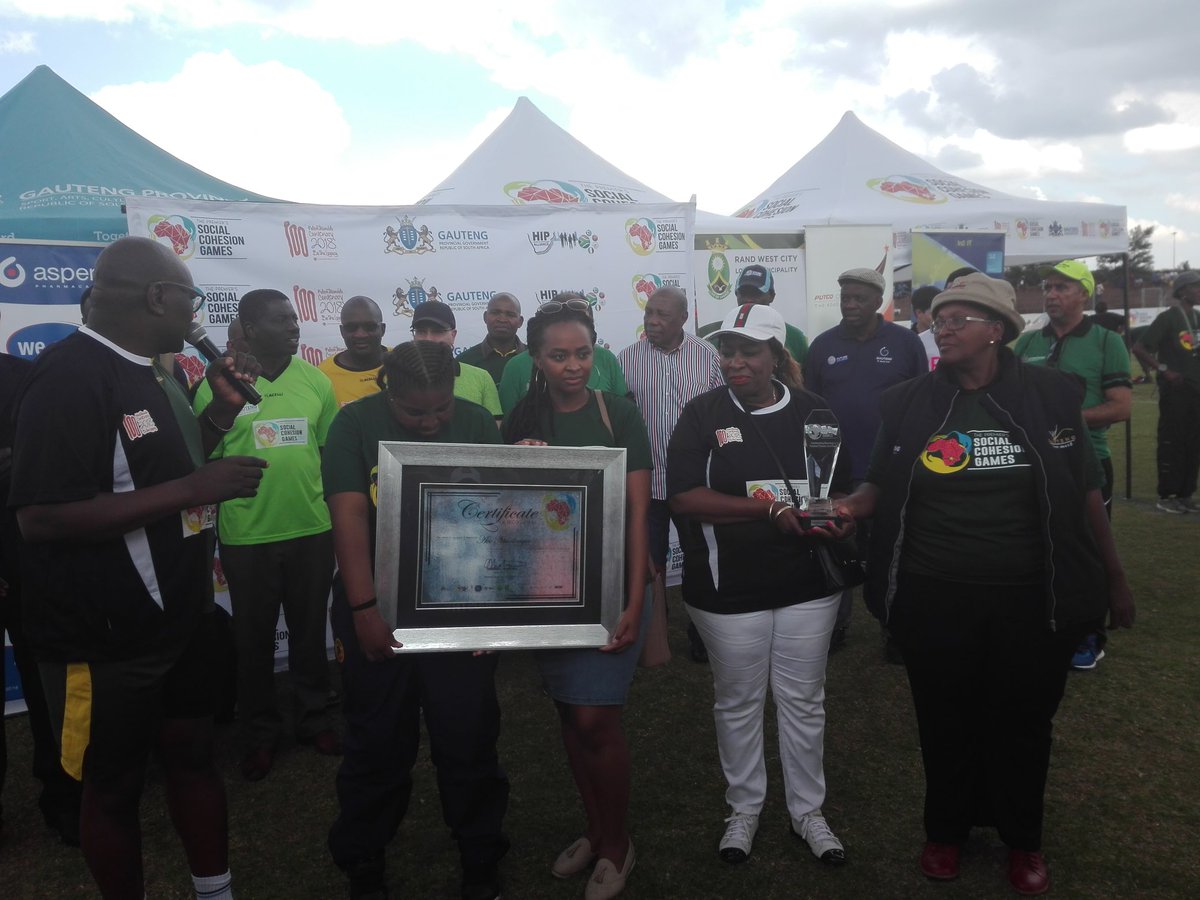 GautengSACR's tweet photo. #PSCG18 honouring the late legend Ace Ntsoeleng, for his contribution to the soccer industry by @FaithMazibukoSA @Nomazwe3 @SfacSfackzen, Mrs Ace Ntsoeleng accompanied by her two daughters https://t.co/IiyjIn1Myq