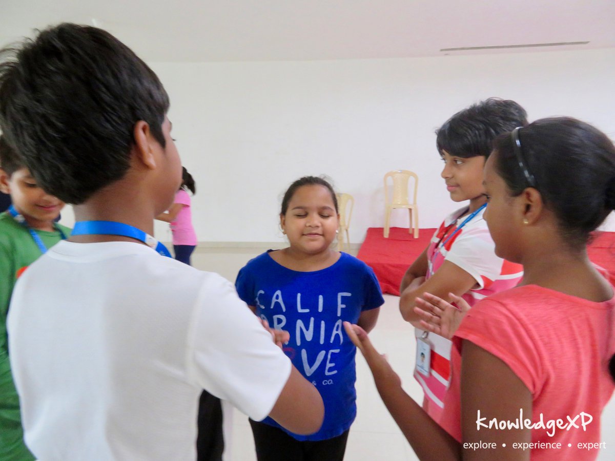 knowledgeXP's tweet photo. Working with future leaders is always fascinating because you learn more than you teach. These students of @learnois were no different! #positiveclassroom #leadership #development #workshop #experientialclassroom #k12 #learning #education #student #students #blendidlearning #edu https://t.co/3BFlrfpYv2